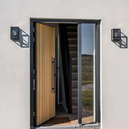 بيت للعطل Coastal Bries *